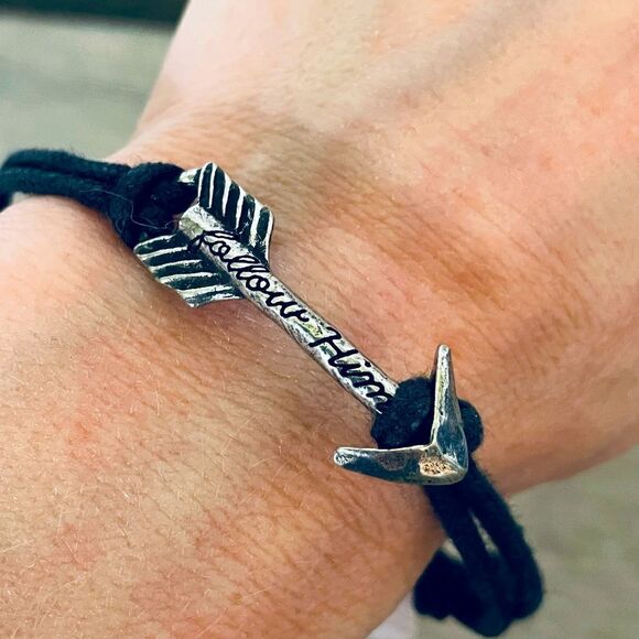 Follow Him Jesus Bracelet Pewter Silver Arrow Charm - Picture 1 of 4